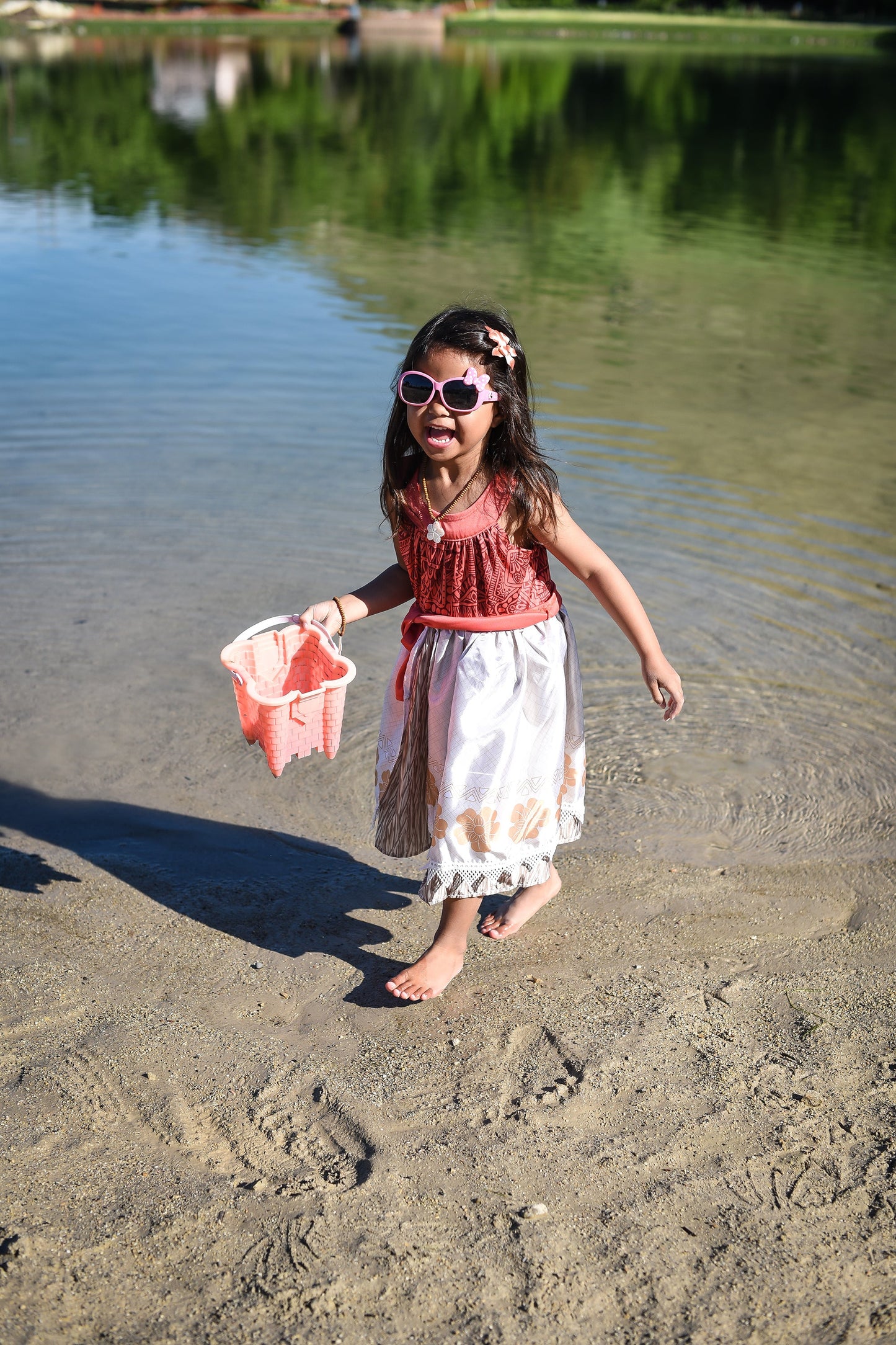 Princesse des îles avec pince à cheveux